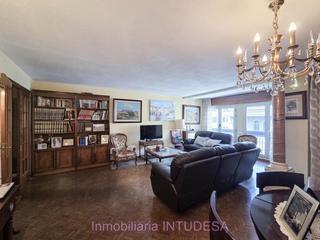 Pis  Zaragoza. En venta piso de cinco dormitorios, dos baos y aseo en tudela
