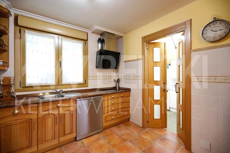 Foto 1b4c7166-e769-476c-828c-7d740b4053f8. Casa con riscaldamento parcheggio in Jaizubia - Urdanibia - Puiana Irun