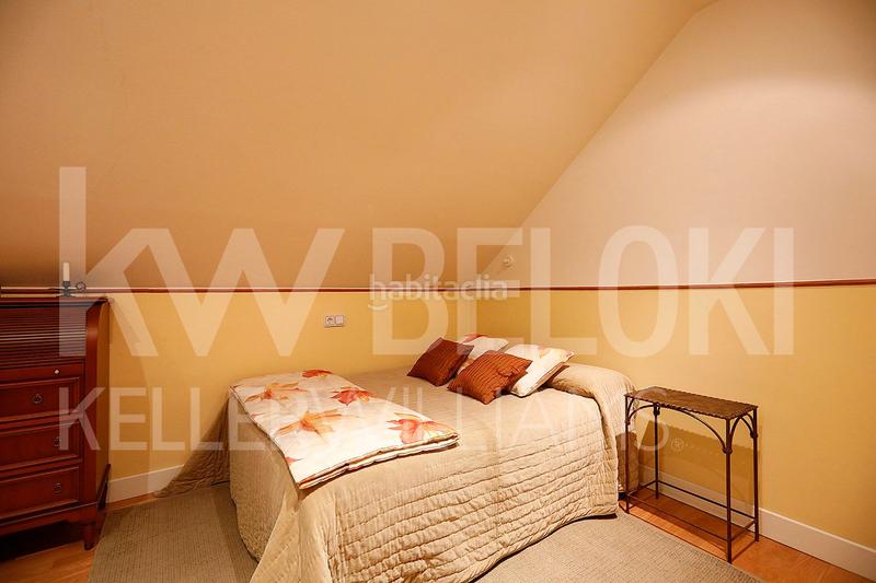 Foto 90761b87-585a-4521-85b7-97a8e0dfd106. Casa con riscaldamento parcheggio in Jaizubia - Urdanibia - Puiana Irun