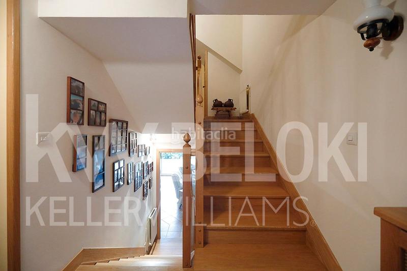 Foto 103b1edb-a160-496d-be61-579fba3499a2. House with heating parking in Jaizubia - Urdanibia - Puiana Irun