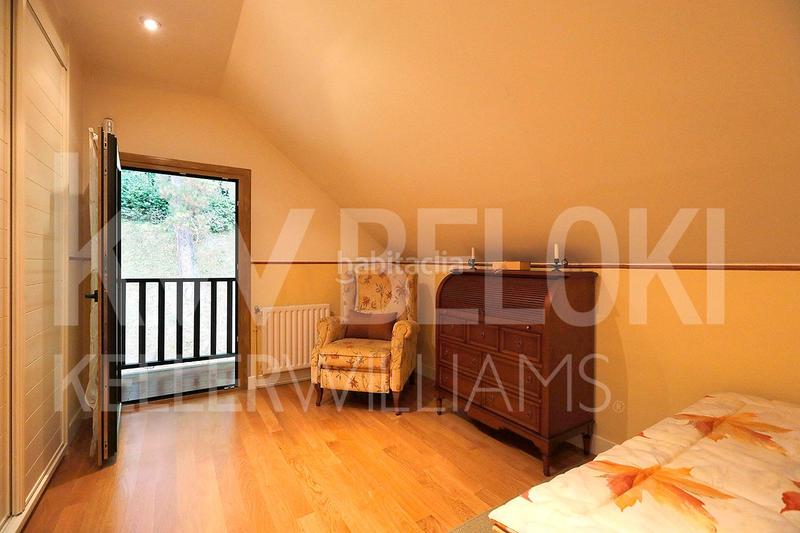 Foto 37b41b6c-6fd4-4a72-94a3-6a4d2c98898c. House with heating parking in Jaizubia - Urdanibia - Puiana Irun