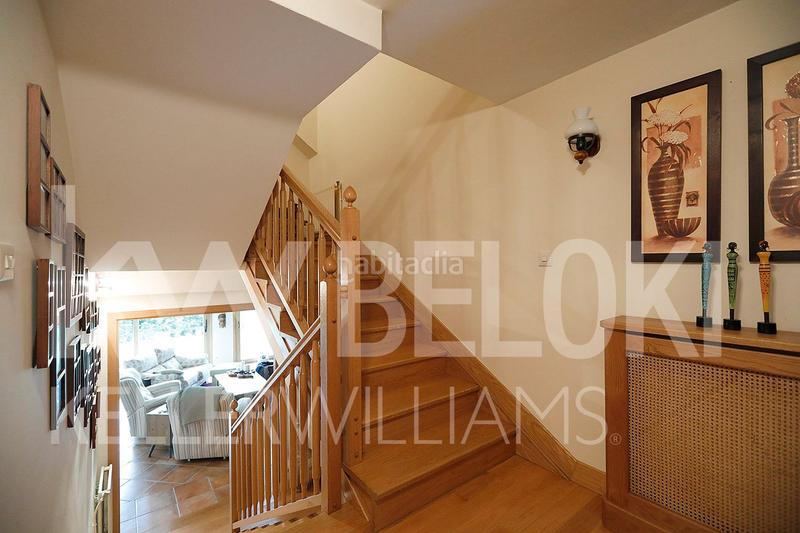 Foto cb105a61-9046-4637-b943-8bcf75884bc7. House with heating parking in Jaizubia - Urdanibia - Puiana Irun