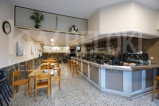 Local Comercial  Luis mariano plaza. Local y negocio en funcionamiento