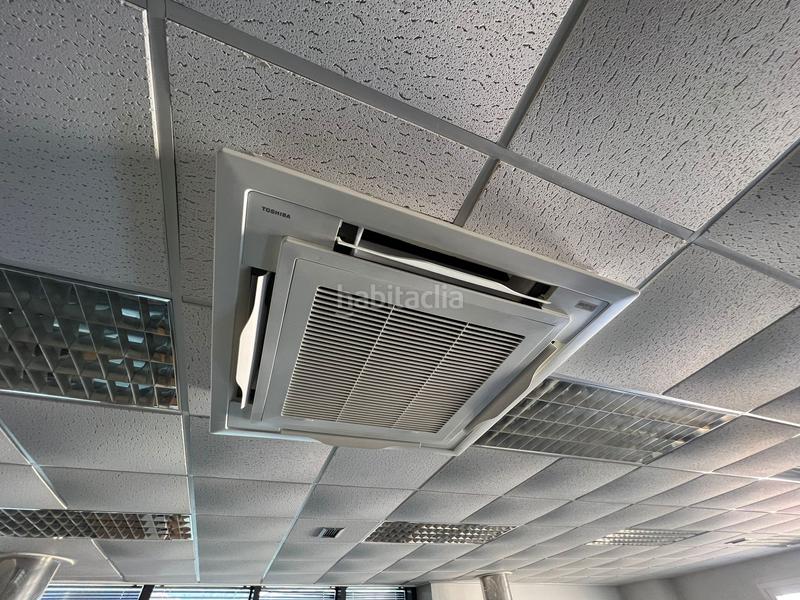 Foto 6b876d32-c649-4ded-9f9f-2b53ce9acba0. Bureau dans Beasain