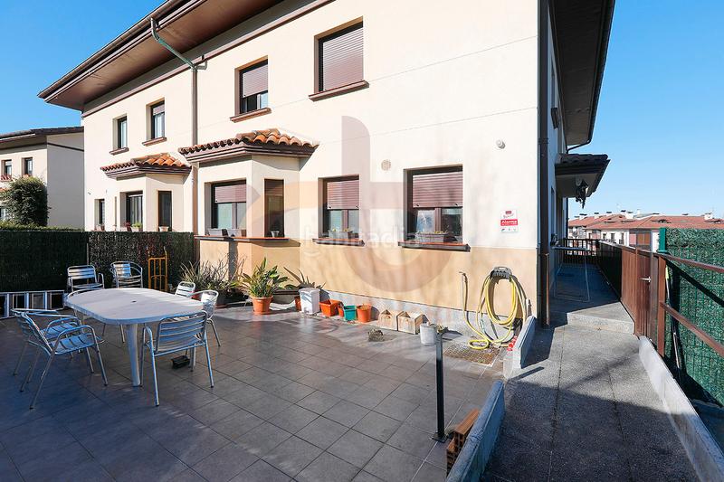 Foto e11377cb-3827-4c7e-9312-eb6fd2a3847c. Casa a schiera con riscaldamento parcheggio in Lapice - Larreaundi - Olaberria - Meaka Irun