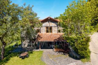 Casa a Errezil. Exclusivo caserío del siglo xvi con licencia turística