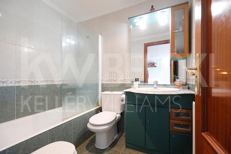Foto 48ee2131-d578-47b9-8f44-836c41d4c1d0. Dúplex ático dúplex con encanto, luz natural y balcón en Irun