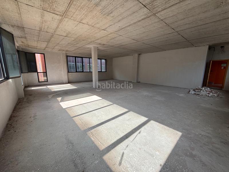 Foto b0a18d34-ca4e-409e-aa79-44cf34b3caff. Bureau dans Ibaeta Donostia - San Sebastián