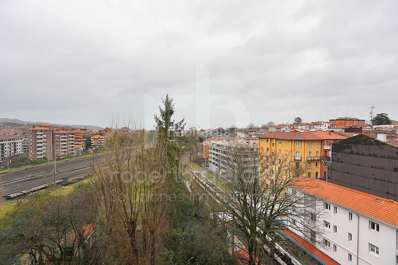 Foto 3e7a61b9-b341-4c8a-8a2c-4193a7ad445a. Pis amb calefacció a Centro - Mendibil - Santiago Irun