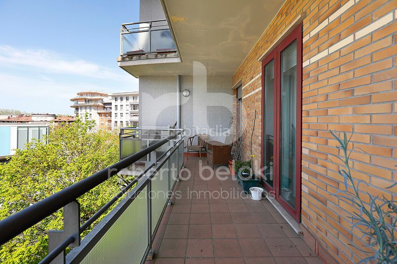 Foto 1955b9f3-b205-4e26-8057-d16a96ac23fd. Pis amb calefacció a Palmera - Dumboa - Arbes Irun