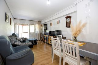 Pis en Lasarte - Oria. Amplia vivienda  con balc�n y excelente distribuci�n