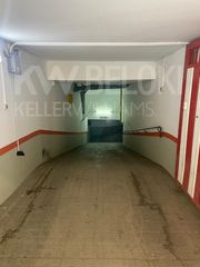 Aparcament cotxe a San Martzial Kalea