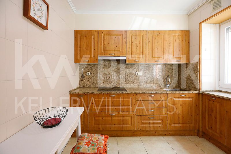 Foto 817e4c47-495b-4c01-913a-287e39d5df81. Casa villa independiente en san sebastián, junto a gros, con gran potencial de reforma y parcela propia en Donostia - San Sebastián