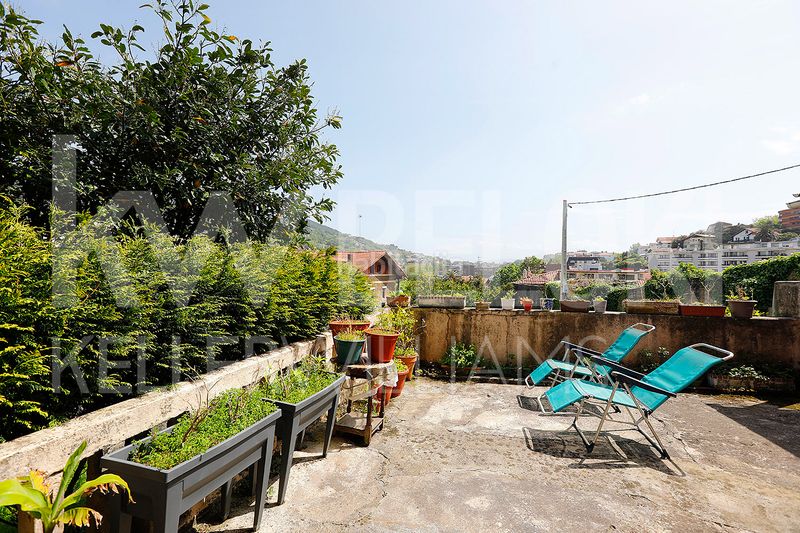 Foto 9c45e1b5-d7b1-48a4-9176-b8c16777182e. Casa villa independiente en san sebastián, junto a gros, con gran potencial de reforma y parcela propia en Donostia - San Sebastián