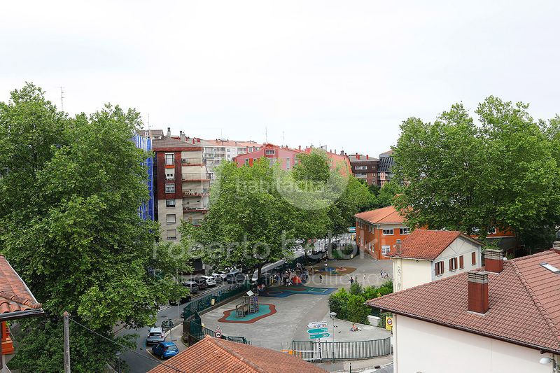 Foto 1c48589b-7100-45e7-a133-b0e291229eb9. Pis amb calefacció a Palmera - Dumboa - Arbes Irun