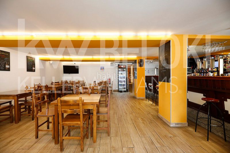 Foto c12a4849-e57f-48bb-8ada-48018d4fde8a. Local comercial a Lezo