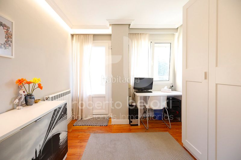 Foto 27855fbe-e9d0-4353-84f0-ab6085757510. Zweistöckige wohnung mit heizung in Azken Portu - Behobia Irun