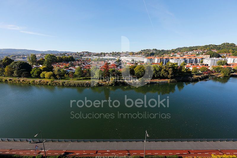 Foto aa471b71-f890-4e04-b362-e4add61a3afc. Zweistöckige wohnung mit heizung in Azken Portu - Behobia Irun