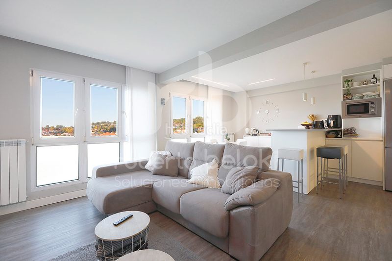 Foto c3ee861a-b63a-49aa-84cc-36cf89a293f0. Zweistöckige wohnung mit heizung in Azken Portu - Behobia Irun