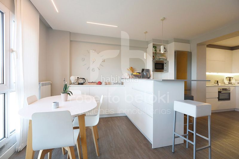 Foto f0bd52e7-ed25-4d50-b02c-f64983feb971. Zweistöckige wohnung mit heizung in Azken Portu - Behobia Irun