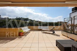 Flat  Hegaztien pasealekua. Una vivienda abierta al exterior, con casi 100 m² de terrazas