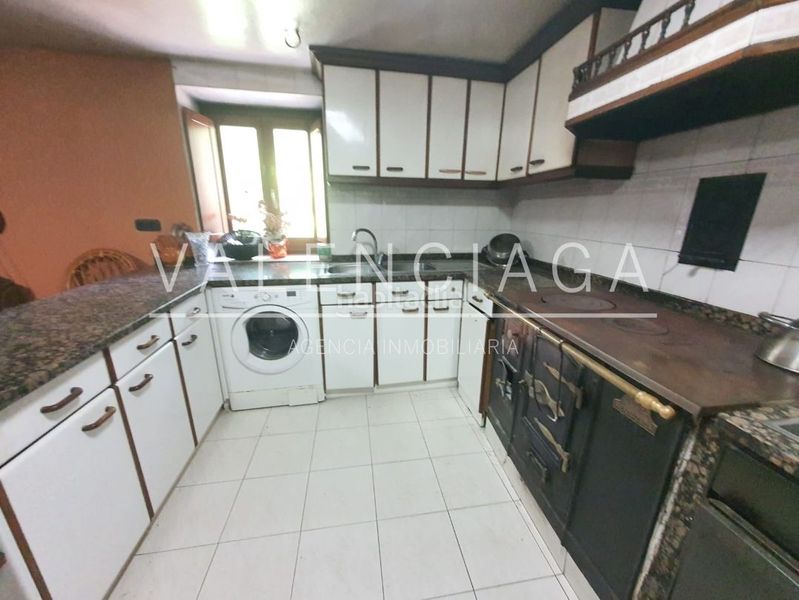 Foto d0fdbf78-db54-42cf-9def-33768284475c. Casa adossada amb calefacció a Zaldibia
