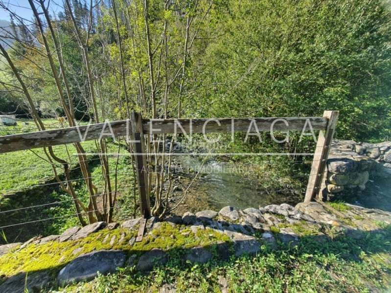 Foto f606c256-5f44-4c09-9dd4-0cd338790c21. Casa adossada amb calefacció a Zaldibia