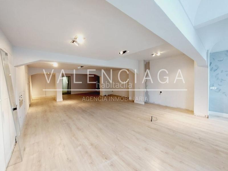 Foto ea0dc078-819f-4ee0-ab20-111a691d18eb. Location local commercial dans mandasko dukearen pasealekua 37 dans Donostia - San Sebastián