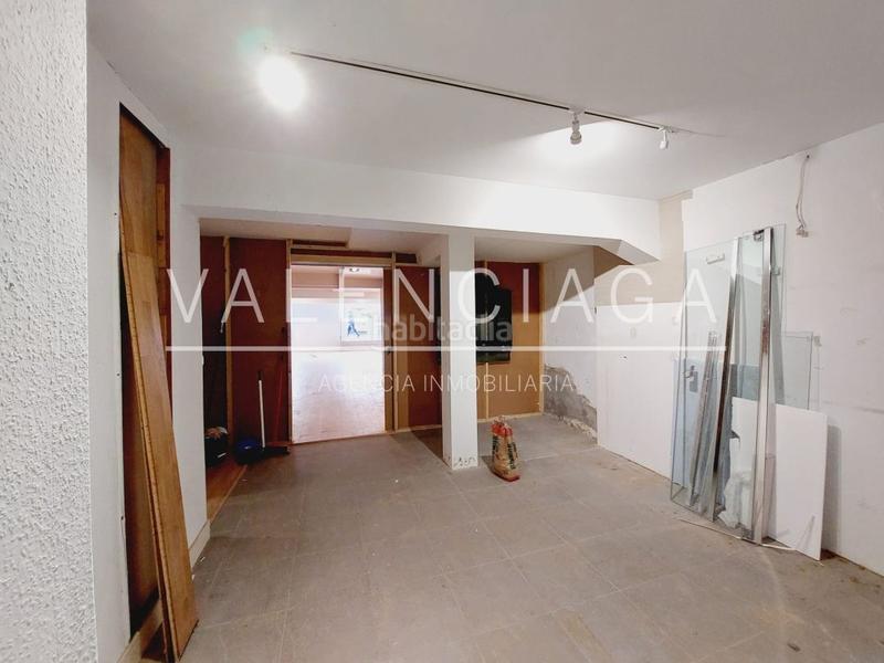 Foto edd62e2e-eeb7-40ac-bb37-34cc7da18b97. Rent business premise in mandasko dukearen pasealekua 37 in Donostia - San Sebastián
