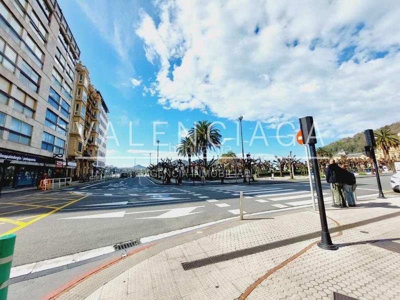 Foto e4e1f7f5-583e-478c-8f37-0acb32bbe4b0. Location local commercial dans andia kalea 4 dans Área Romántica Donostia - San Sebastián