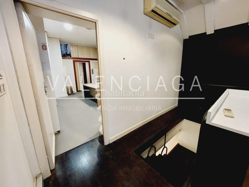 Foto 67f9f6c1-d09e-45e6-84a8-9c4e86b8c3a7. Rent business premise in andia kalea 4 in Área Romántica Donostia - San Sebastián