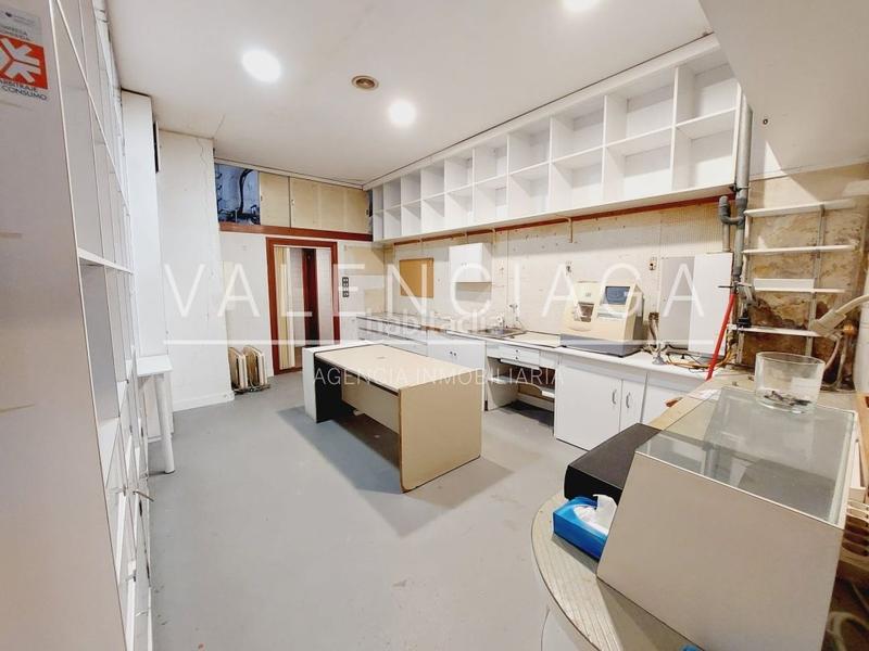 Foto 85f7b108-4b0f-43b3-a204-13e8089d0e3b. Rent business premise in andia kalea 4 in Área Romántica Donostia - San Sebastián