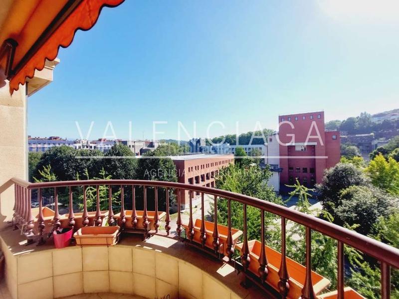 Foto 0434690d-0139-4b8e-8215-c36d73066da1. Location appartement avec chauffage parking dans Antiguo Donostia - San Sebastián