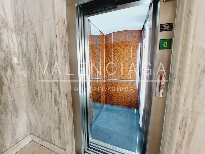 Foto 42a1c97e-080b-4242-952f-ab811e3c283b. Location appartement avec chauffage parking dans Antiguo Donostia - San Sebastián
