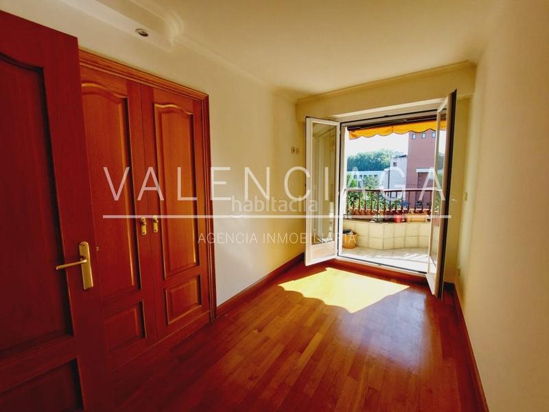 Foto 4e84be99-27da-4a62-b86b-3bef5af054bd. Location appartement avec chauffage parking dans Antiguo Donostia - San Sebastián
