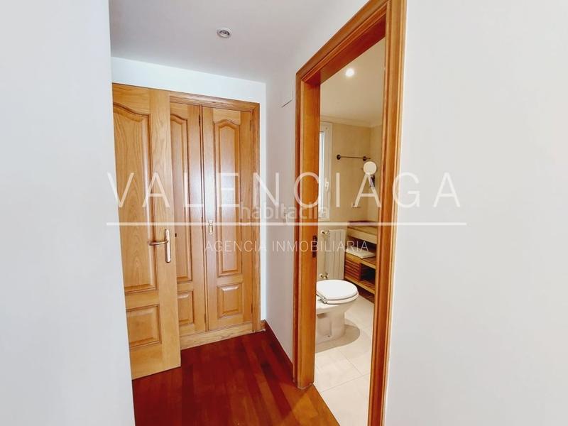 Foto 5996d19d-5e73-4678-b382-56bf9883b8ec. Location appartement avec chauffage parking dans Antiguo Donostia - San Sebastián