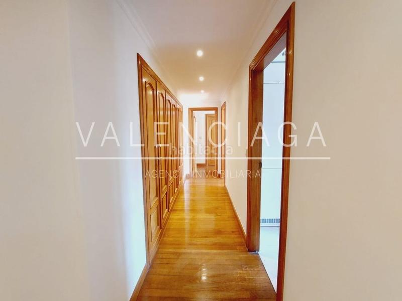 Foto b3632eed-d305-4210-aebb-aaa0896dec19. Location appartement avec chauffage parking dans Antiguo Donostia - San Sebastián
