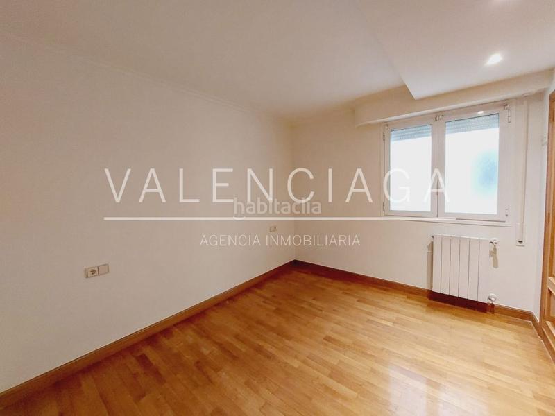 Foto dadbdbde-8b65-4d10-b3e4-9e69e5d67049. Location appartement avec chauffage parking dans Antiguo Donostia - San Sebastián