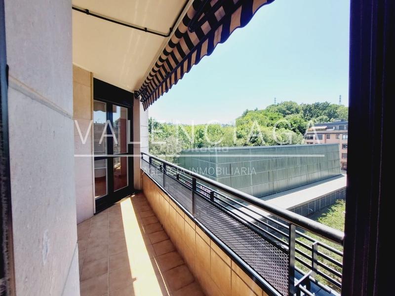 Foto 18ea6041-5aee-4452-85ba-96d2af3dc8d5. Alquiler piso vivienda de reciente construcción en igara con garaje cerrado en Donostia - San Sebastián