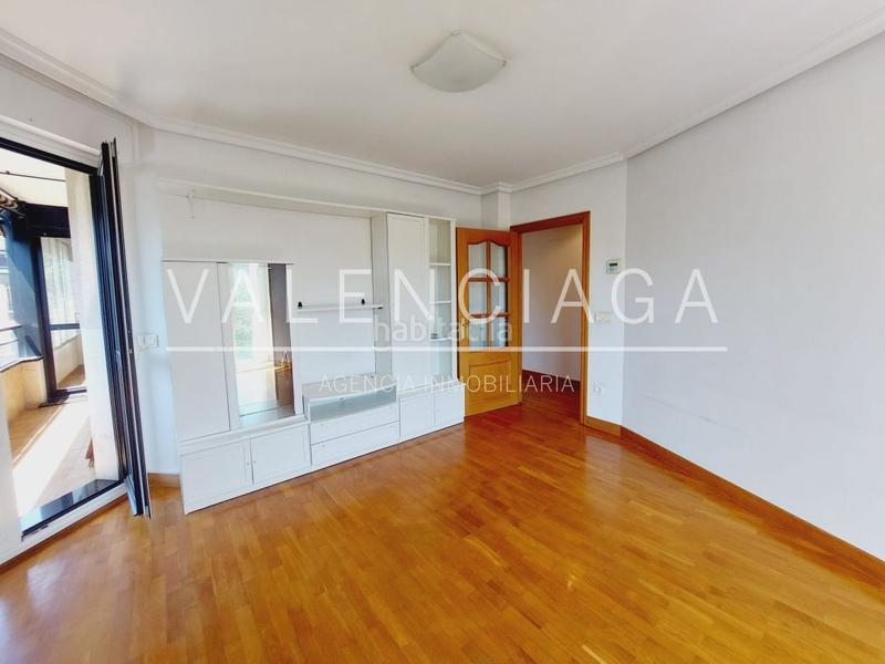 Foto 353e14d3-5387-465f-8f22-71bf7a756134. Alquiler piso vivienda de reciente construcción en igara con garaje cerrado en Donostia - San Sebastián