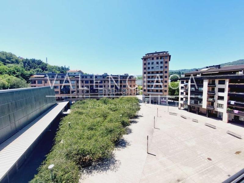 Foto 67689d5e-62f3-4127-a5b1-241a517259b6. Alquiler piso vivienda de reciente construcción en igara con garaje cerrado en Donostia - San Sebastián