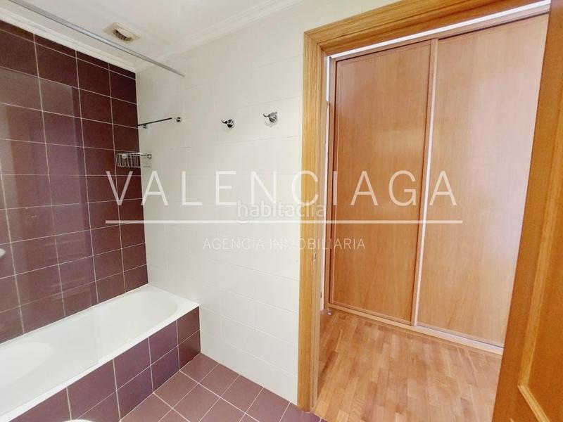 Foto a5410bdb-388e-4781-807e-f5495957dbee. Alquiler piso vivienda de reciente construcción en igara con garaje cerrado en Donostia - San Sebastián