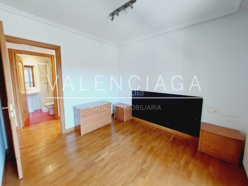 Foto cde15851-8826-42bf-8c4e-a6f8b60e9a24. Alquiler piso vivienda de reciente construcción en igara con garaje cerrado en Donostia - San Sebastián