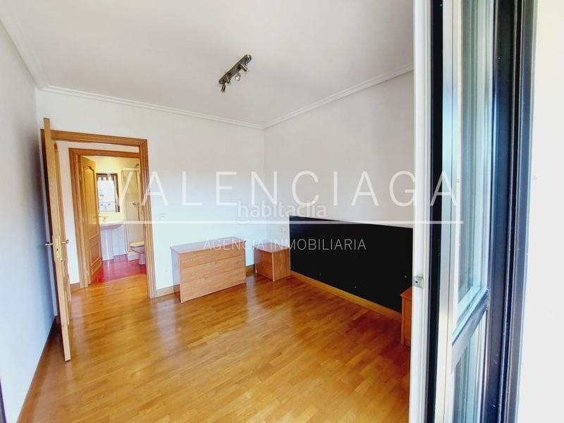 Foto fd88a5a6-9799-4bda-8bb9-7e2e0698a4d1. Alquiler piso vivienda de reciente construcción en igara con garaje cerrado en Donostia - San Sebastián
