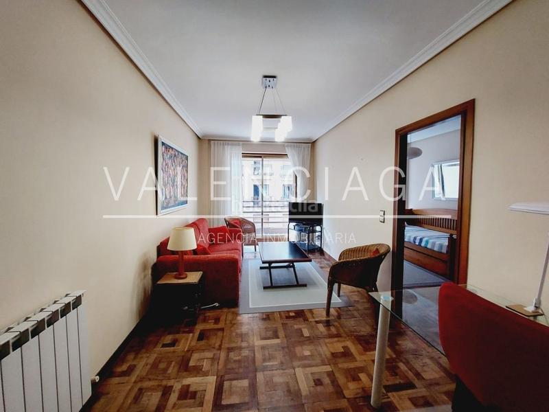 Foto 0225fbbd-3dda-48e5-a87f-8aa53a421535. Alquiler piso apartamento de temporada en Gros en Donostia - San Sebastián