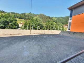 Appartement à Ataun. Vivienda con gran terraza y 4 habitaciones