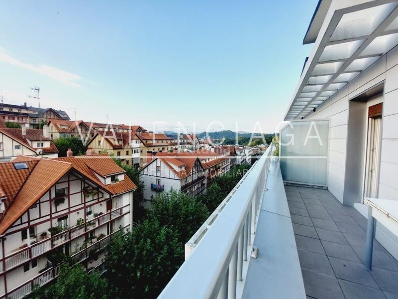 Foto 66e53586-ce42-46fa-be34-ad2616f507cf. Miete etagenwohnung mit heizung in Egia Donostia - San Sebastián