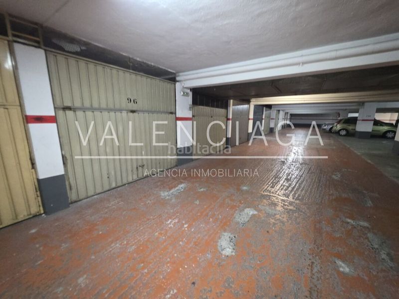 Foto 85136380-231c-464a-8437-2fe185c2f3b5. Aparcament cotxe a Beasain
