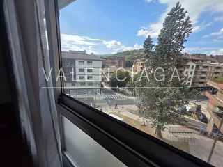Appartement à Beasain. Vivienda céntrica con balcón