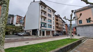 Miete Geschäftsraum  Jose miguel iturrioz beasain. Local comercial en alquiler para redistribuir.